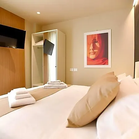 Nina فندق مبيت وإفطار 4*