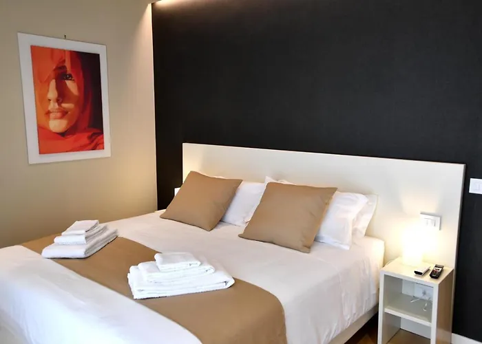 住宿加早餐酒店 Nina 4*